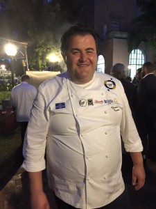 Festa a Vico 2015 e il suo creatore Gennaro Esposito di Torre del Saracino a Vico Equense. È ufficiale: Gennarino è più forte di fulmini e saette...#festavico2015 #FestaVico #èquilafesta